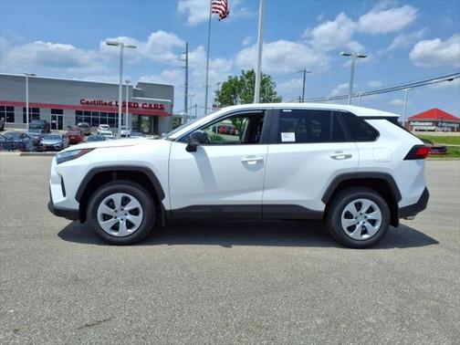 2025 Toyota RAV4 LE