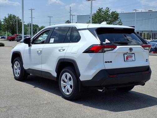 2025 Toyota RAV4 LE