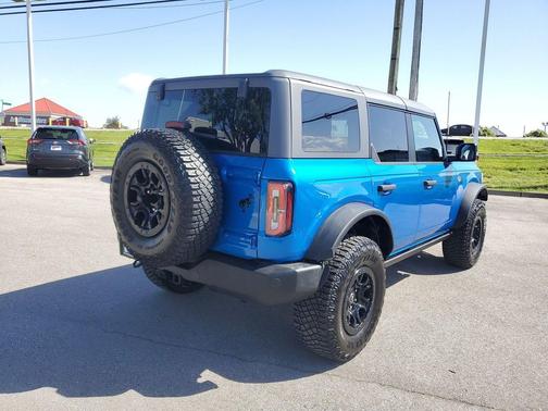 Velocity Blue Metallic 2024 Ford Bronco Wildtrak