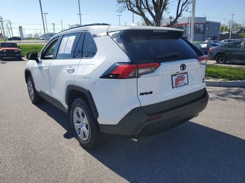 2021 Toyota RAV4 LE