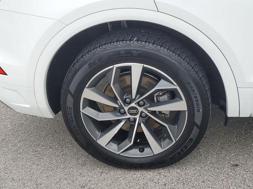 2023 Audi Q5 45 S line Premium Plus