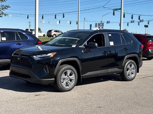 2025 Toyota RAV4 Hybrid SE
