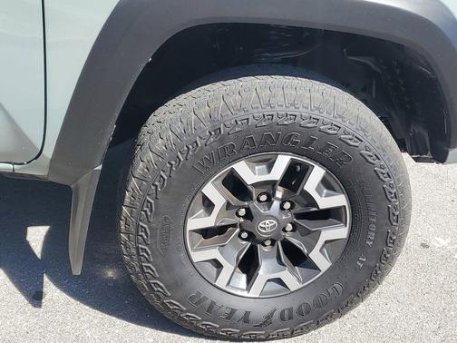 Lunar Rock 2023 Toyota Tacoma TRD Sport