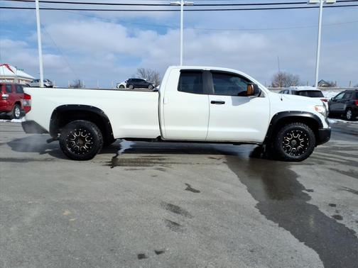 2014 Toyota Tundra SR
