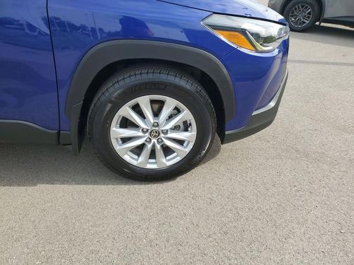 Blue Crush Metallic 2024 Toyota Corolla Cross LE