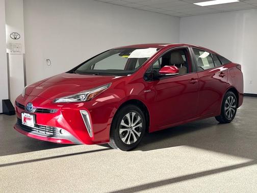 2020 Toyota Prius LE