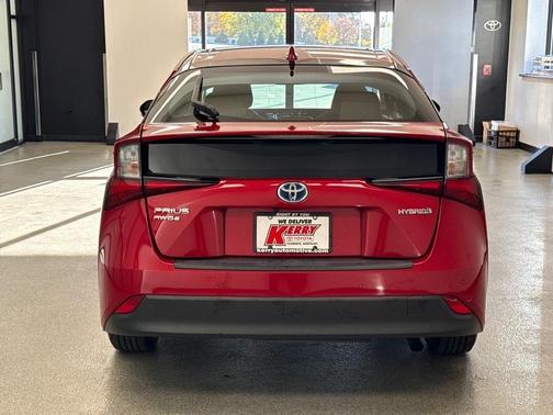 2020 Toyota Prius LE