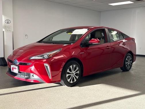 2020 Toyota Prius LE