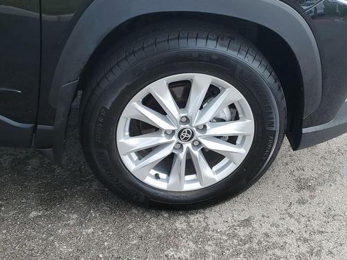 Jet Black 2023 Toyota Corolla Cross LE