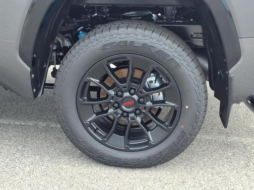 2025 Toyota Tundra Hybrid 1794 Edition