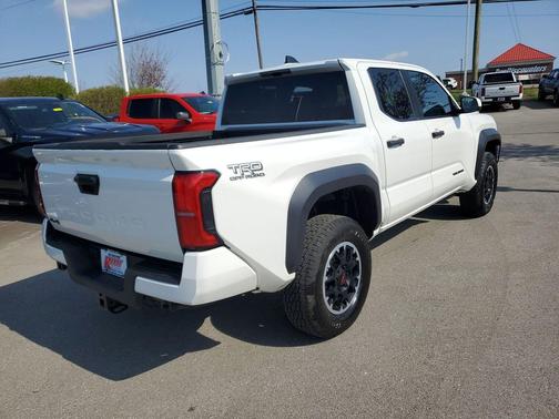2024 Toyota Tacoma TRD Off-Road