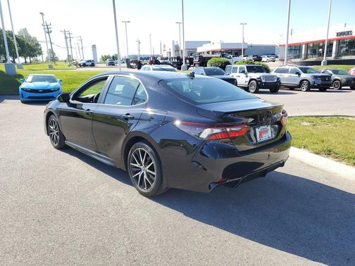 Midnight Black Metallic 2023 Toyota Camry SE
