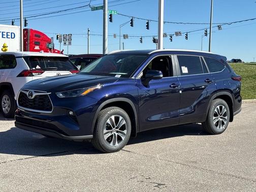 2026 Toyota Highlander XLE