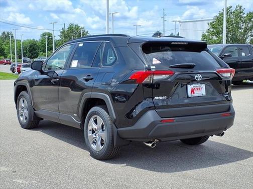 2025 Toyota RAV4 Hybrid LE