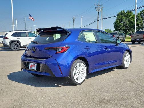 Blue Crush Metallic 2026 Toyota Corolla SE