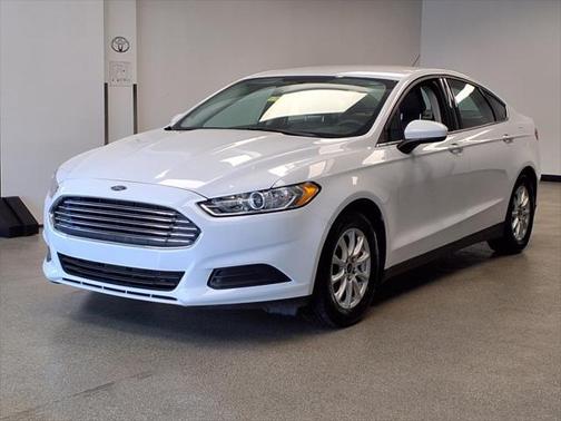 2016 Ford Fusion S