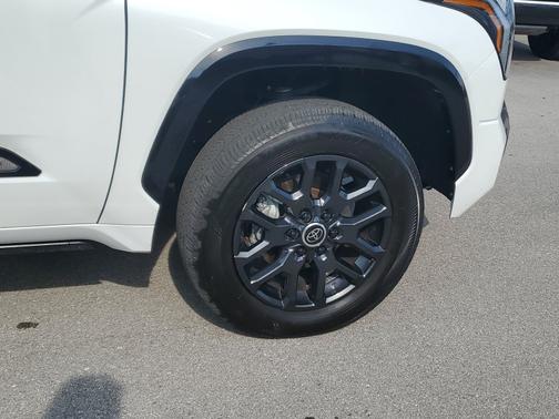 Wind Chill Pearl 2024 Toyota Tundra Hybrid Platinum