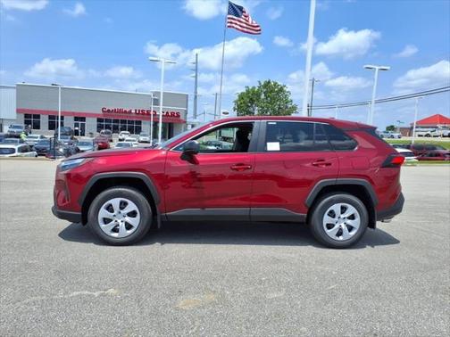 2025 Toyota RAV4 LE