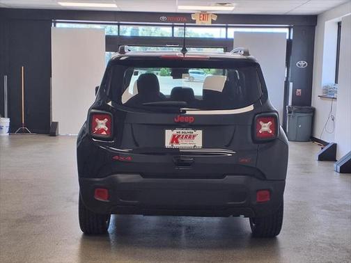 2023 Jeep Renegade (RED) Edition 4x4