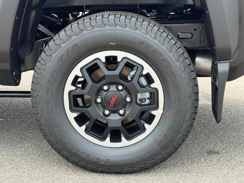 2025 Toyota Tacoma TRD Off-Road