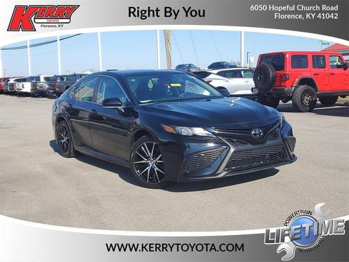 2023 Toyota Camry SE