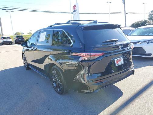 Midnight Black Metallic 2024 Toyota Sienna XSE 7 Passenger