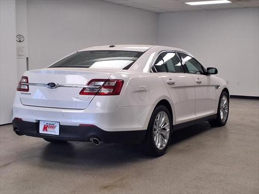 2018 Ford Taurus Limited