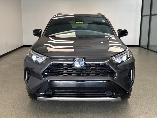 2024 Toyota RAV4 Hybrid SE