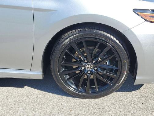 Celestial Silver Metallic 2021 Toyota Camry XSE