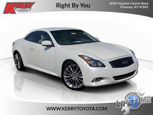Majestic White 2015 INFINITI Q60 S