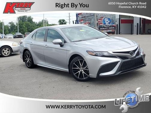 Celestial Silver Metallic 2023 Toyota Camry SE