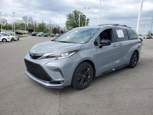 2024 Toyota Sienna XSE 7 Passenger