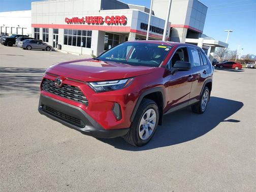 2023 Toyota RAV4 LE