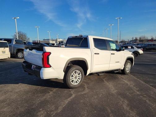 2025 Toyota Tundra SR5