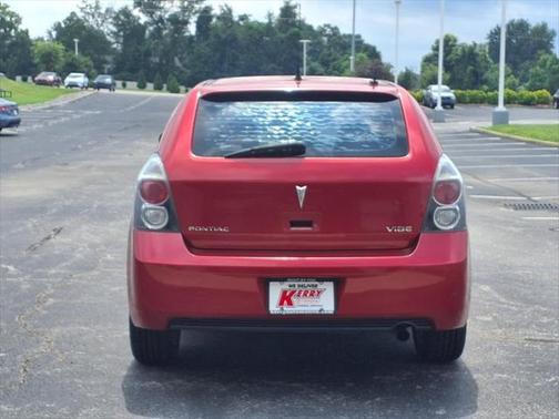 2010 Pontiac Vibe Base