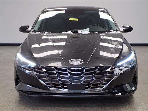 2021 Hyundai ELANTRA Limited