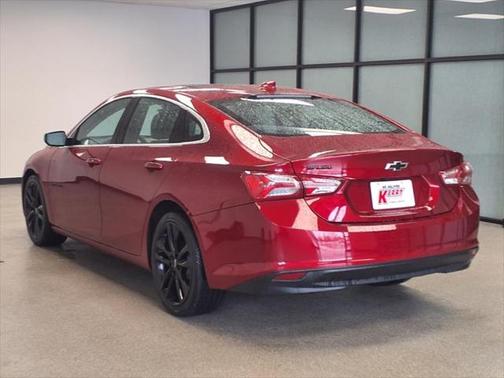 2022 Chevrolet Malibu FWD LT