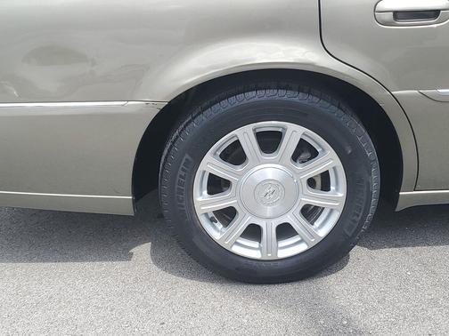 Tuscan Bronze ChromaFlair 2011 Cadillac DTS Base