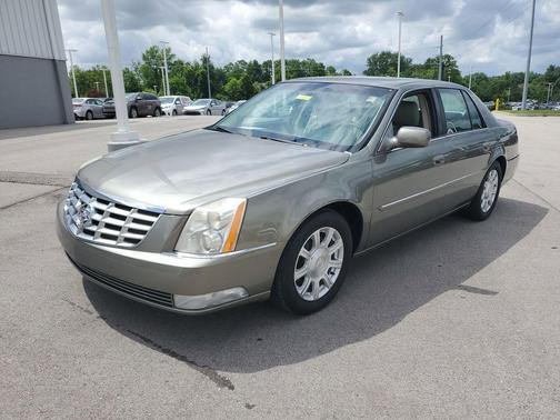 Tuscan Bronze ChromaFlair 2011 Cadillac DTS Base