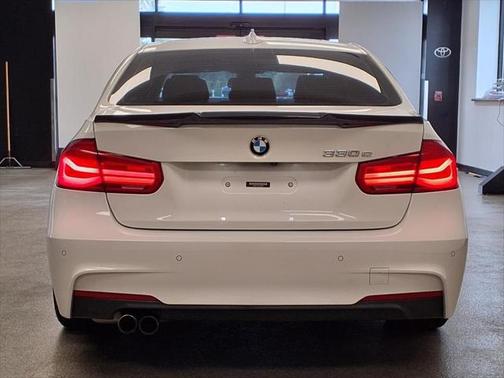 2017 BMW 330e iPerformance
