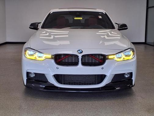 2017 BMW 330e iPerformance