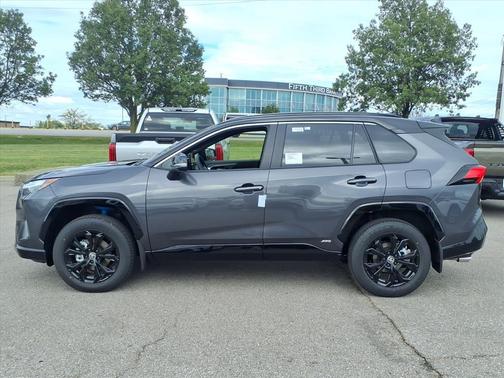 2025 Toyota RAV4 Hybrid SE