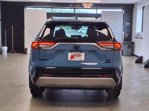 2024 Toyota RAV4 Hybrid SE