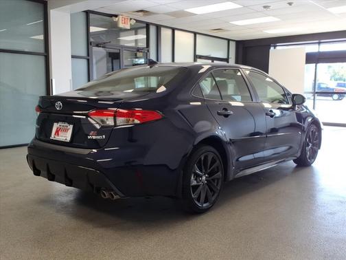 2024 Toyota Corolla Hybrid SE