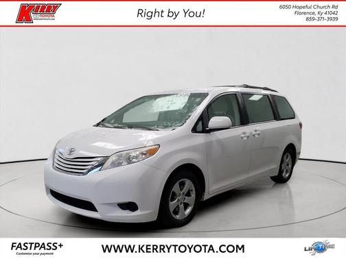 2016 Toyota Sienna LE