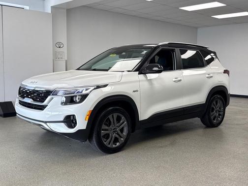2023 Kia Seltos S