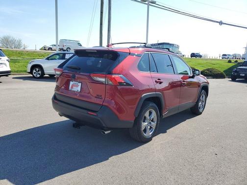 2023 Toyota RAV4 Hybrid XLE