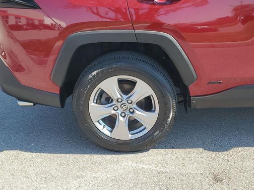 2023 Toyota RAV4 Hybrid XLE