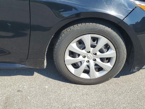 Midnight Black Metallic 2024 Toyota Corolla LE