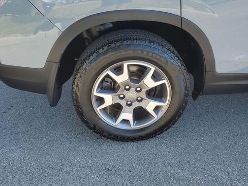 Sonic Gray Pearl 2022 Honda Passport AWD TrailSport